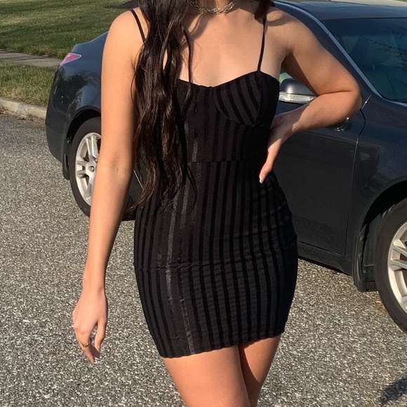 NWT Black Ribbed Dress Adjustable Straps - Picture 2 of 7